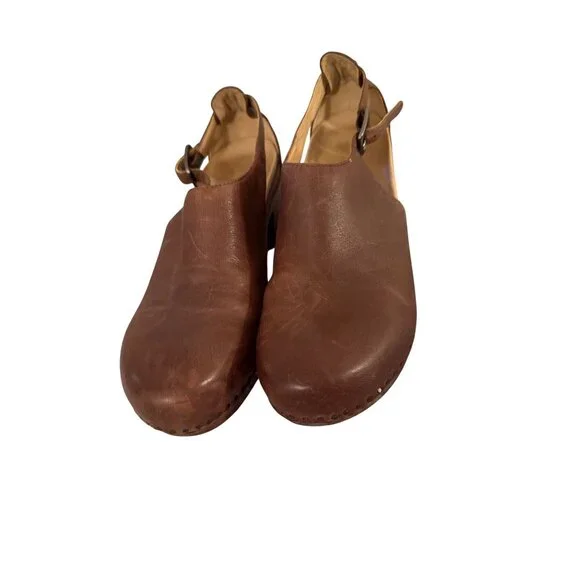 Dansko Womens Sassy Clogs Tan Size 40 Brown Leather Block Ankle Strap Casual - Picture 16 of 16